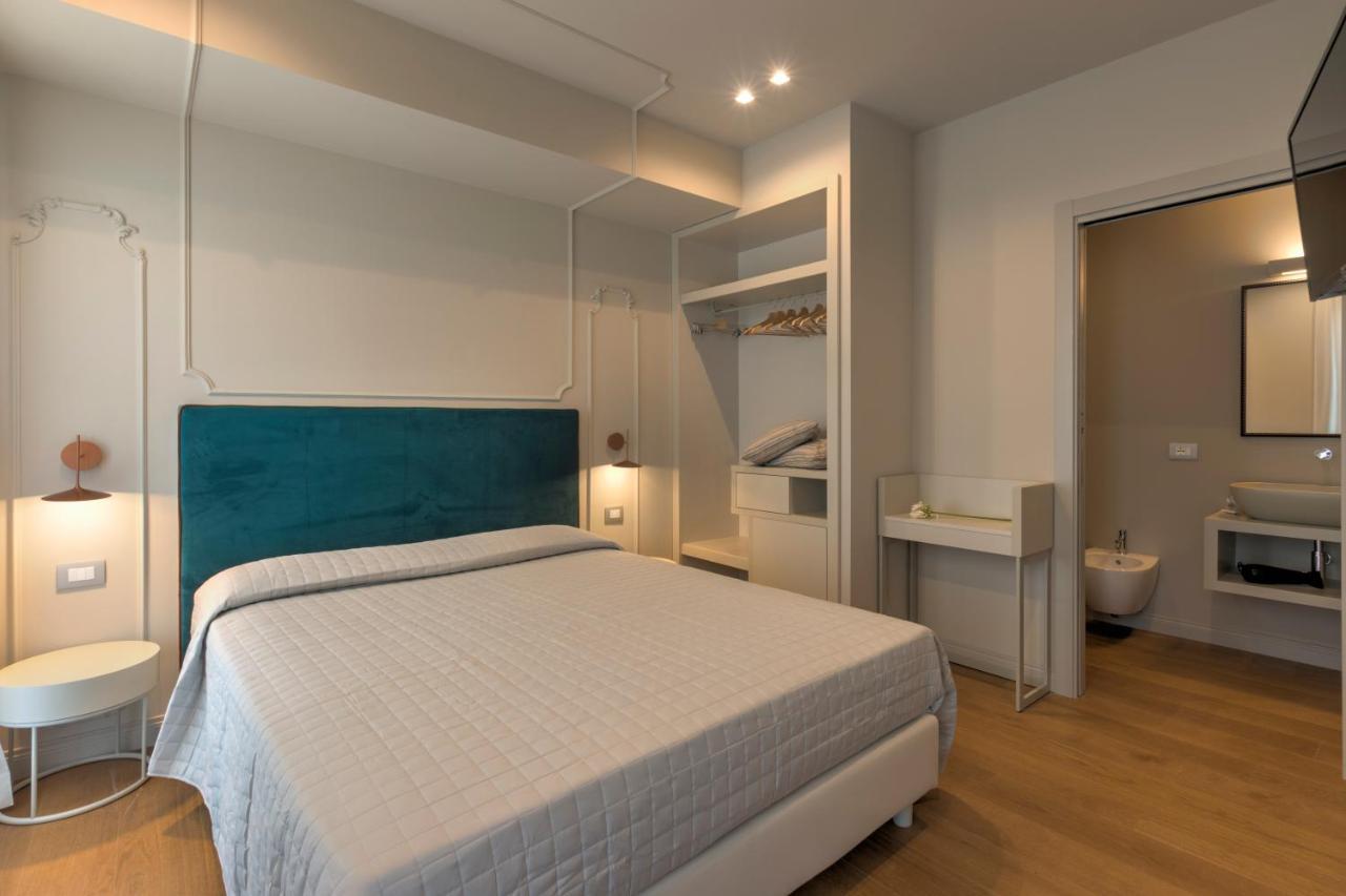 Diecidodici Boutiquerooms Sirolo Dış mekan fotoğraf